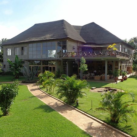 Weru Weru River Lodge Bagian luar foto
