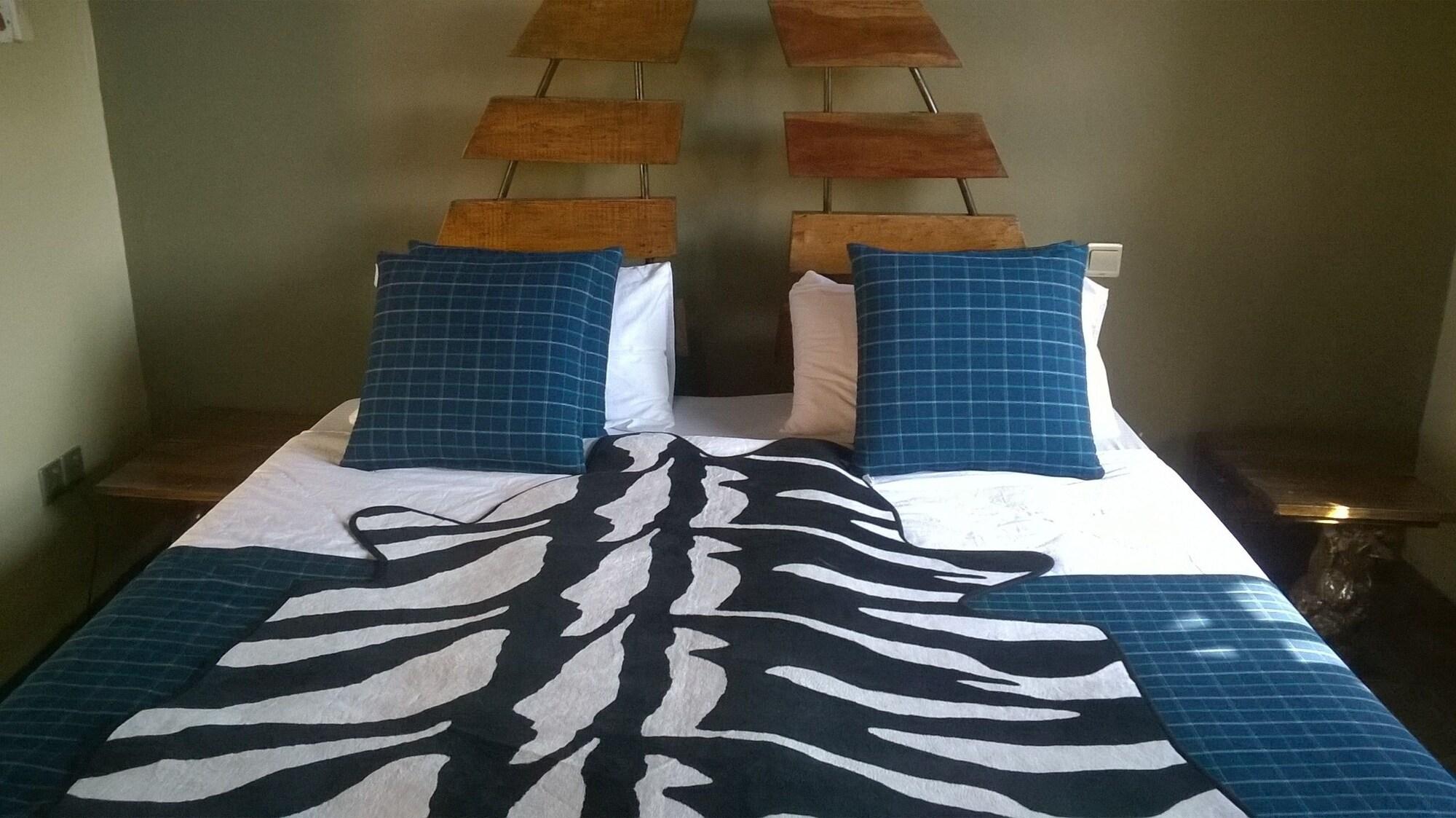 Weru Weru River Lodge Bagian luar foto