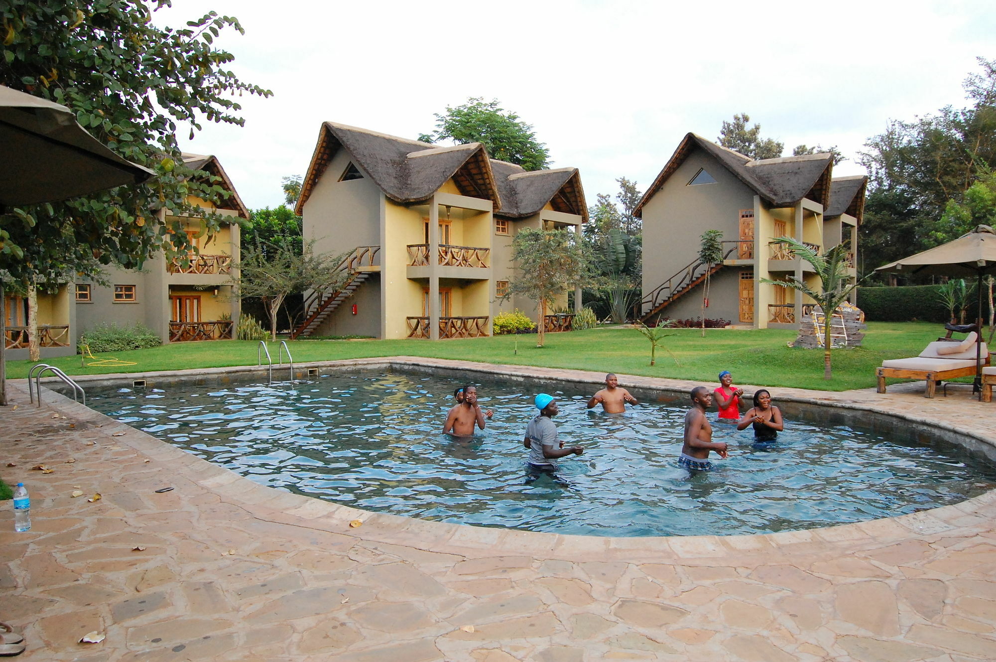 Weru Weru River Lodge Bagian luar foto